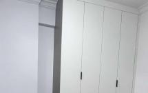 大润发附近 鸿昇花园对面 原装电梯房 一梯二户 三房两厅两卫大阳台 100%高档装修未入住 全屋定制衣柜 窗帘 瓷砖上墙 坐北朝南 红本在手 即买即过户 楼层任选 仅售46.8万